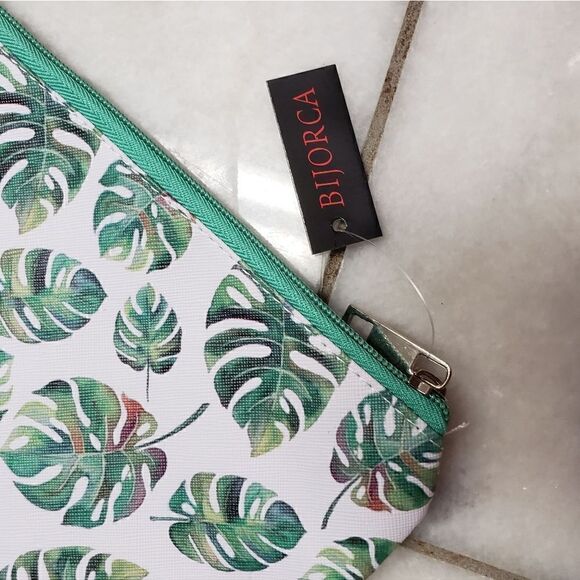 BIJORCA Green White Monstera Leaves Zippered Canvas Pouch NEW - Picture 2 of 4